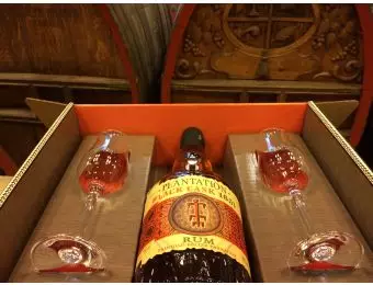 Plantation Gaveæske med 2 romglas - UDEN ROM